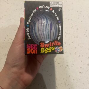 NeeDoh Swirlie Egg